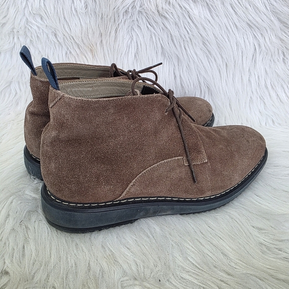 Clark\'s Men\'s Brown Suede Chukka Boots Size 9.5